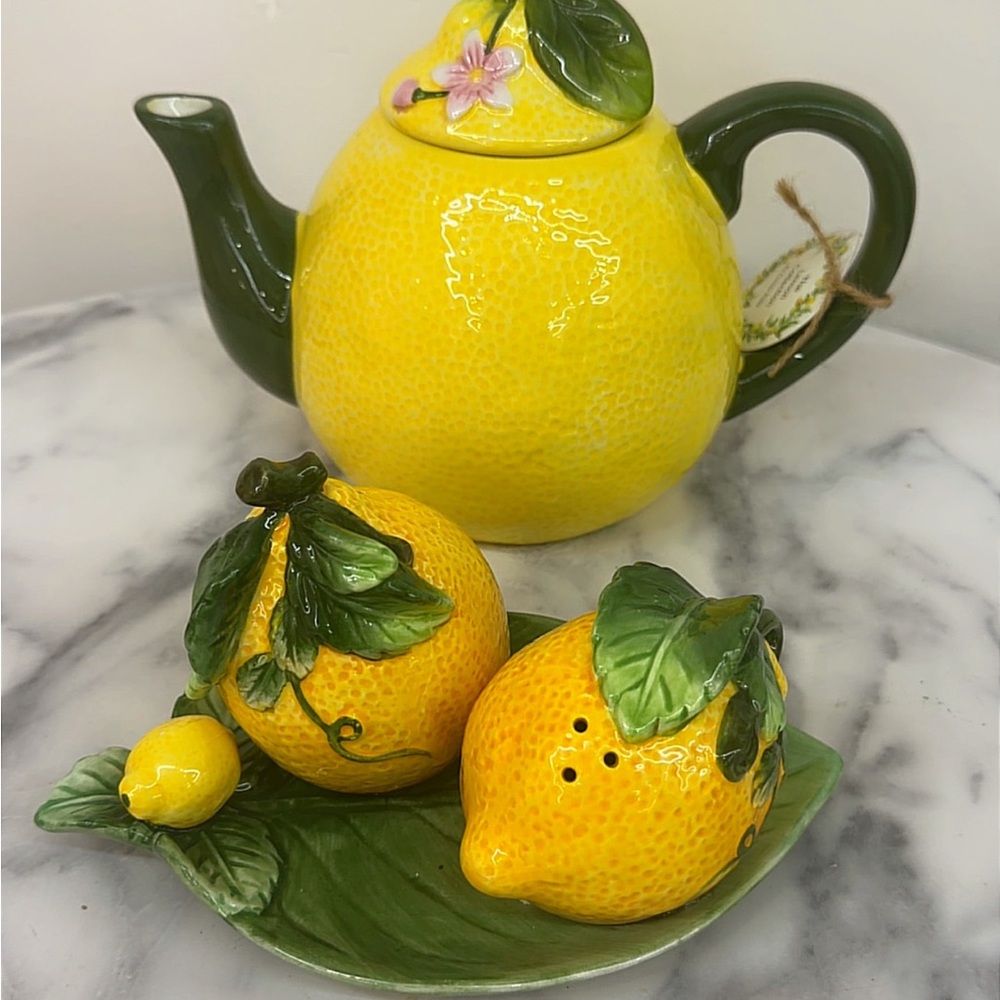 Ceramic Lemon Teapot with Salt & Pepper Set